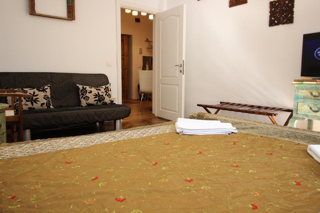 Versus Art Studio Braşov Habitación foto