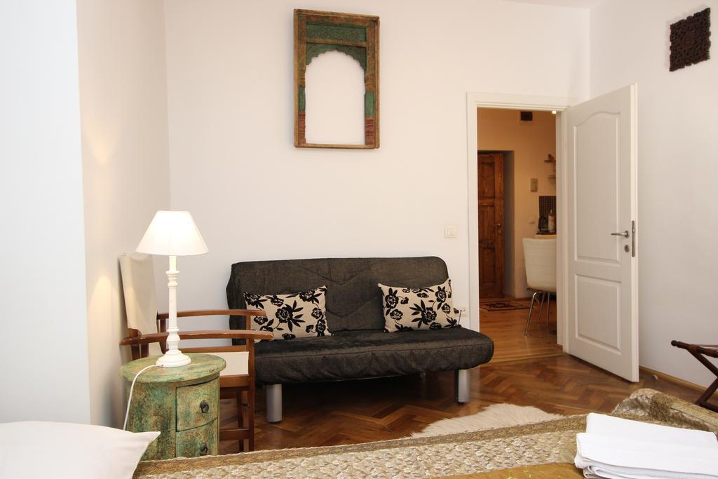 Versus Art Studio Braşov Habitación foto